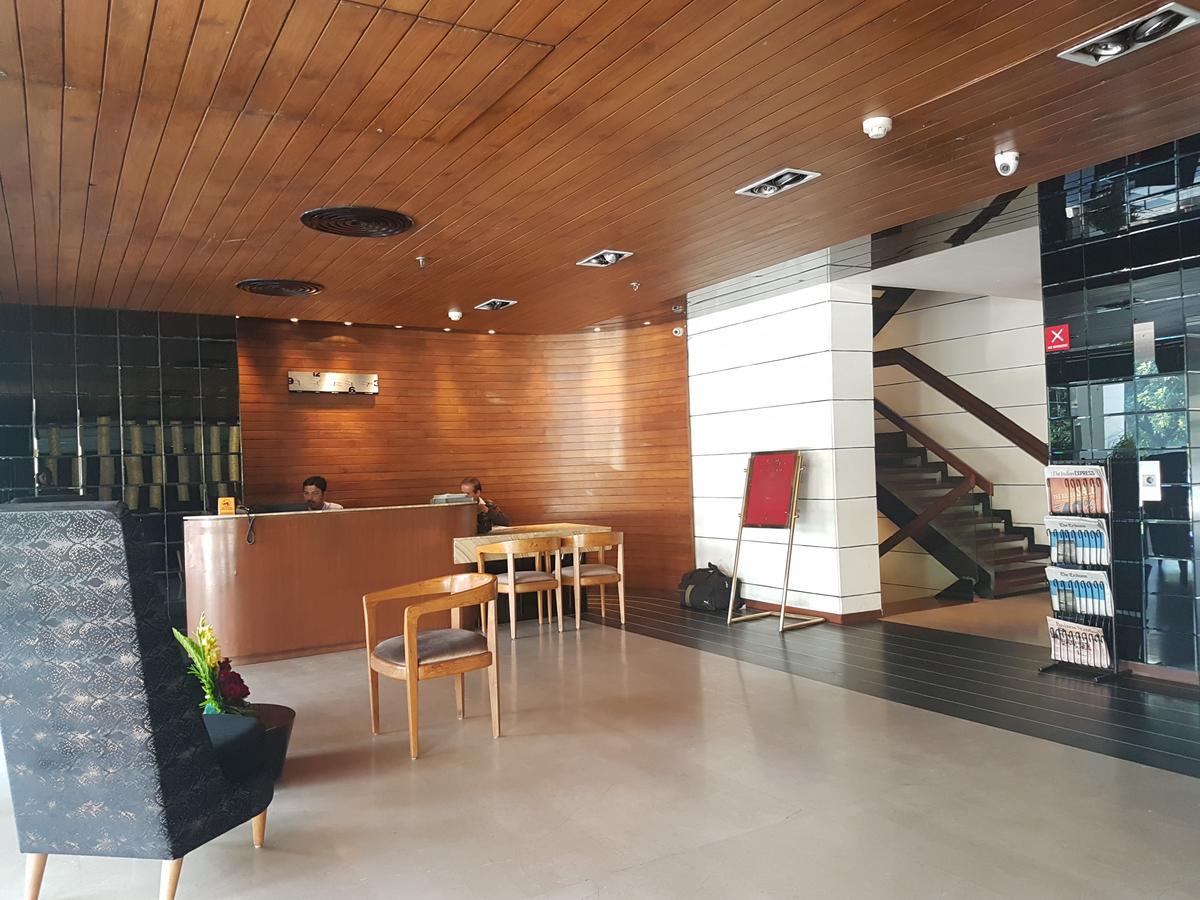 G.K.国际酒店 Chandīgarh 外观 照片